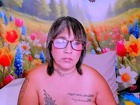 indianroxy webcam