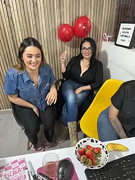 Antonella_Julieta webcam