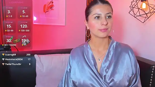 Nahiajhonson_ webcam