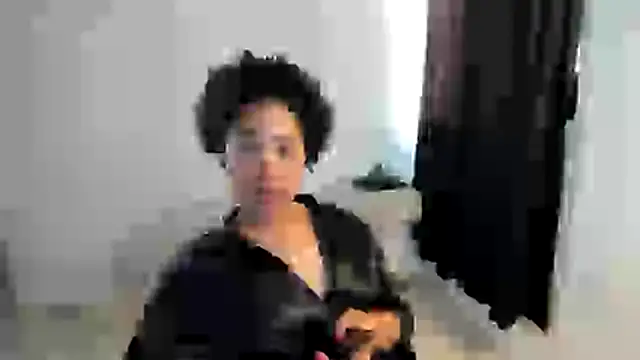 Jade_Dorthini webcam