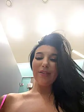 Tisha_Busty webcam