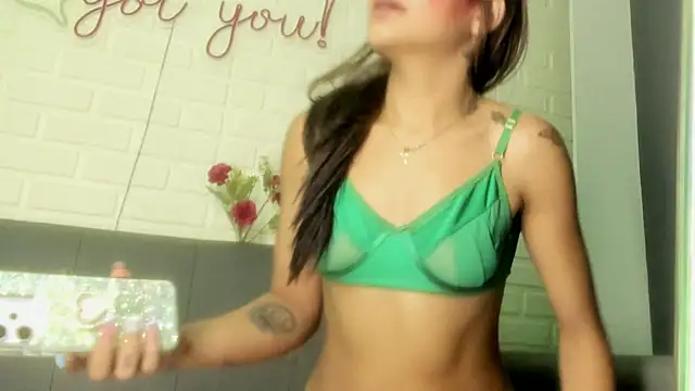 karina_gomez_18 webcam