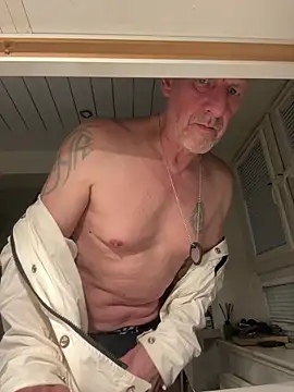 malematureisbest webcam