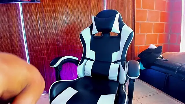 briamhoconor_xh webcam