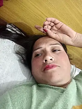 Cute-karisma1234 webcam