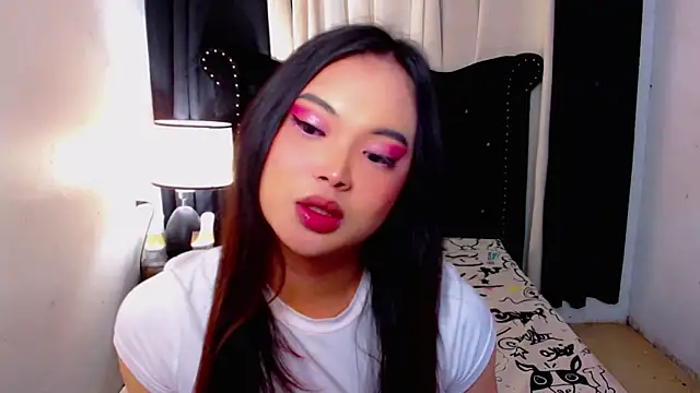 MajesticTransPinayDiva webcam