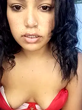 Webcam Model (Putaalexa)  is live.Free join now!