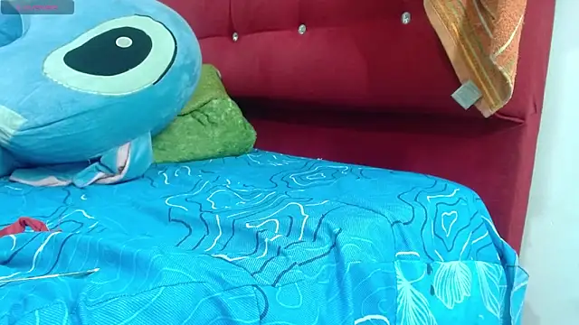 INDIAN_HORNY1 webcam