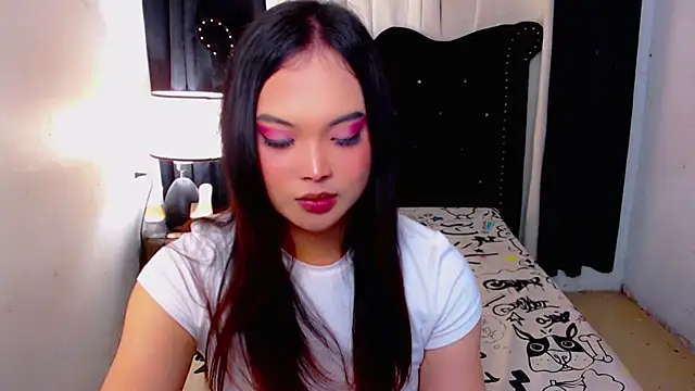 MajesticTransPinayDiva webcam