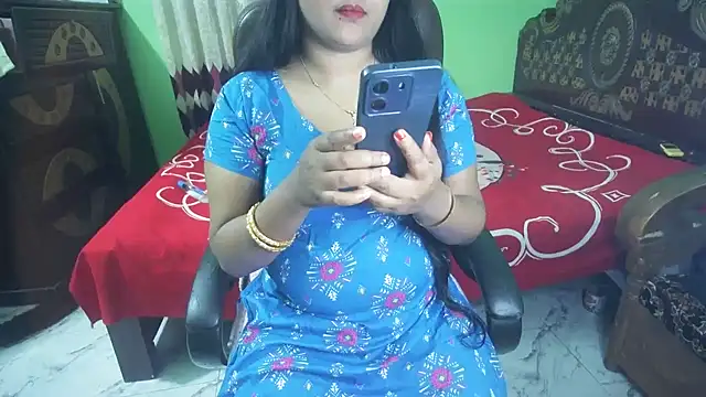 BengaliQueenStar webcam