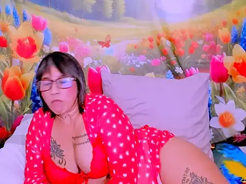 indianroxy webcam