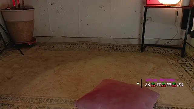 carolinerousev webcam