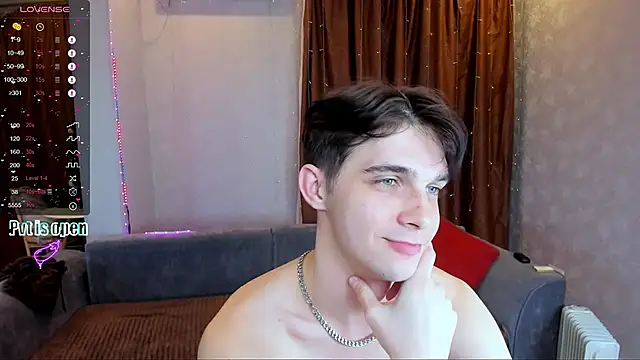 Aaron_Boom webcam