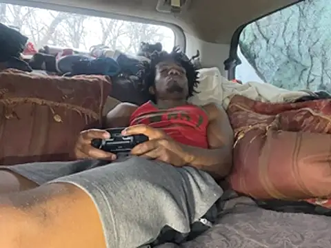 SlimeCrownzOut5 webcam