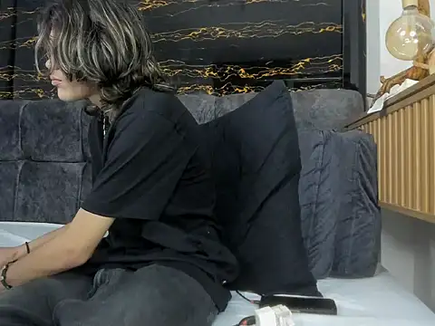 diamond_twink - Diamond_twink's free webcam - UK Sex Cams