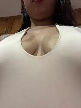 Webcam Model (Luna_20x)  is live.Free join now!