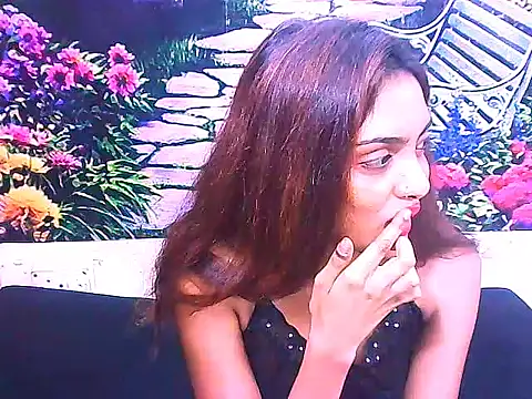 IndianPretty14u2Luv webcam