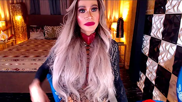 MonstrousCockDiva webcam