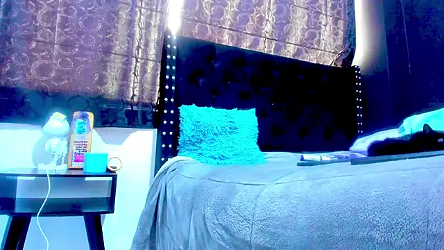 amareto_queen webcam