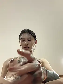 Rainbow-sweet webcam