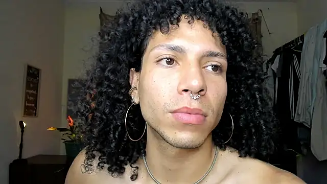 Angel_White25 webcam