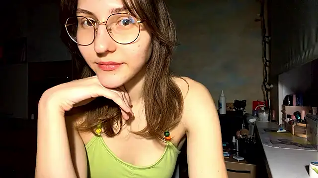 Miaaa_Moon webcam