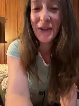 Mini_And_The_Bear webcam