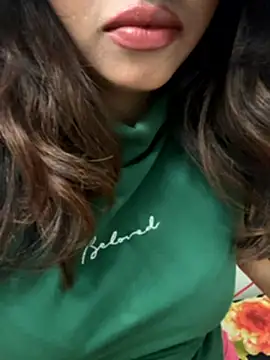 riya_sharma11 webcam