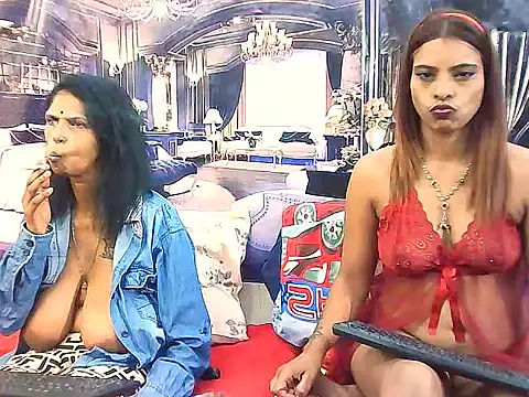 IndianSexyAss webcam