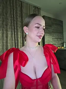 Webcam Model (MissOyee)  is live.Free join now!