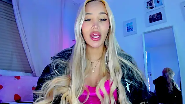 _viioletweekend_ webcam