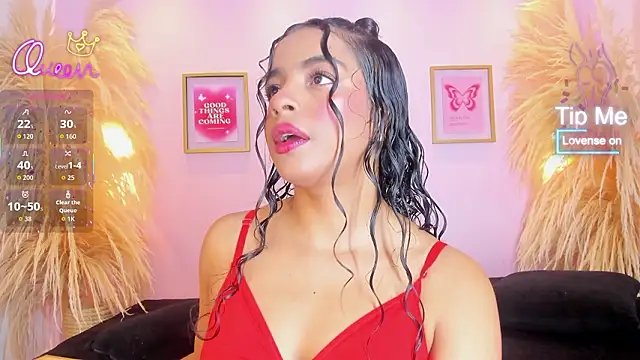 SunnyGilmoree webcam