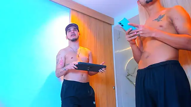 TheBatMansion Live Webcam on Stripchat