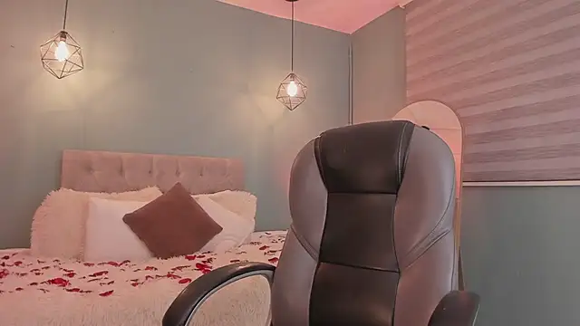 Nora_Vennucci webcam