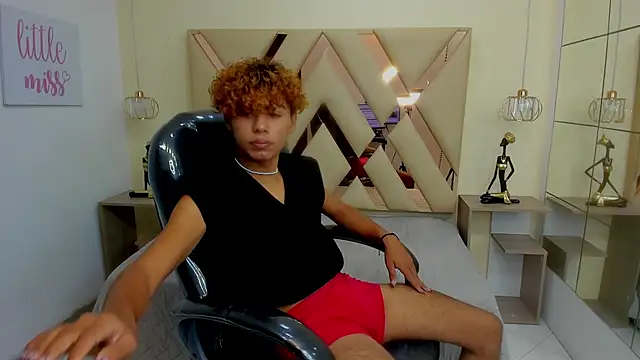 Anyelo_Twink webcam