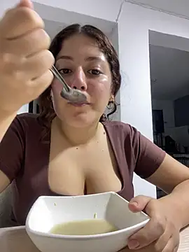 lizzy_luminair webcam