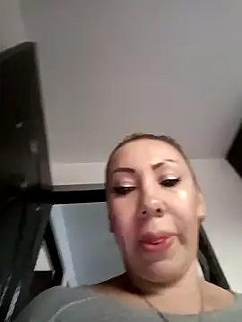 Webcam Model (coral_smitth)  is live.Free join now!