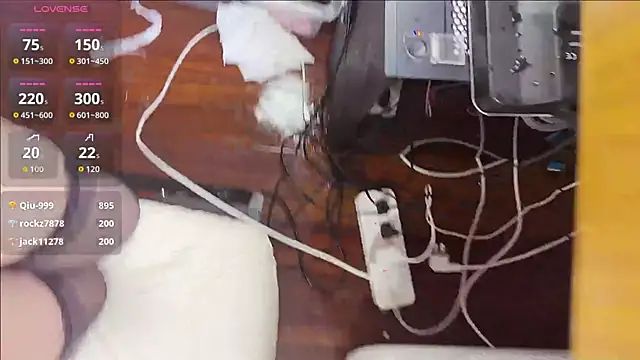 美女Stella-999在线直播