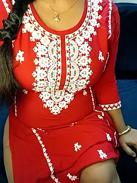 Webcam Model (SSiya-)  is live.Free join now!