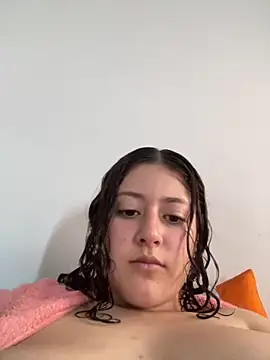 lizzy_luminair webcam