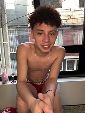 yoursexyjose (M twink) - SUCKING THE DILDO WITH CAKE