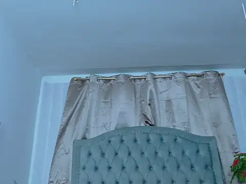 ZamanthaJhones webcam