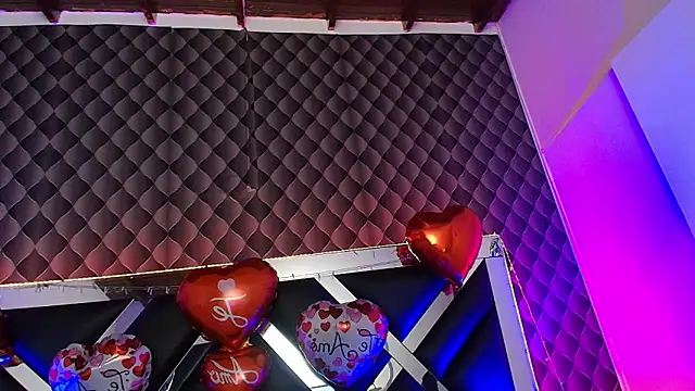 victoriaa_lee_ webcam