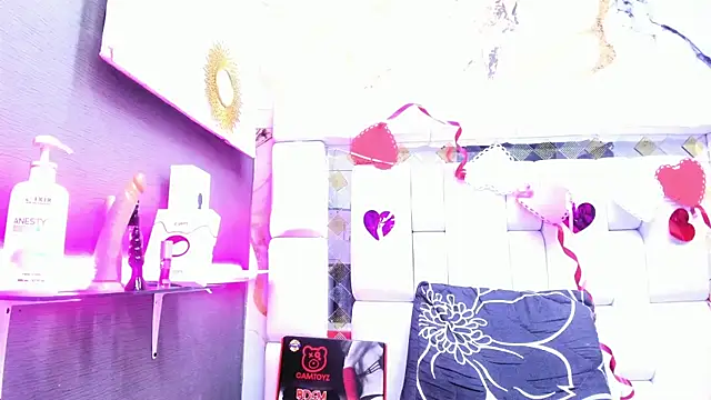 Natasha-Adams webcam