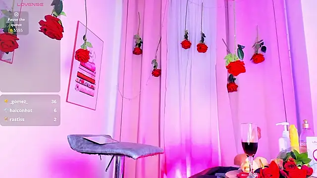 NicoleMadrird webcam