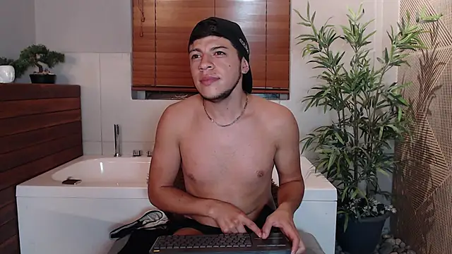 Zackfalcon_ webcam