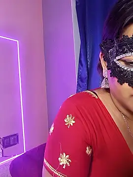 Webcam Model (noty_girl2)  is live.Free join now!