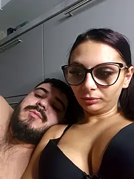 HiddendesireXO01 webcam