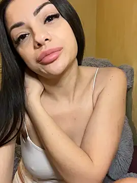 Layana_Ro webcam