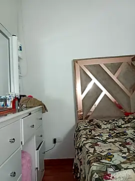 CorinaSmith28 webcam